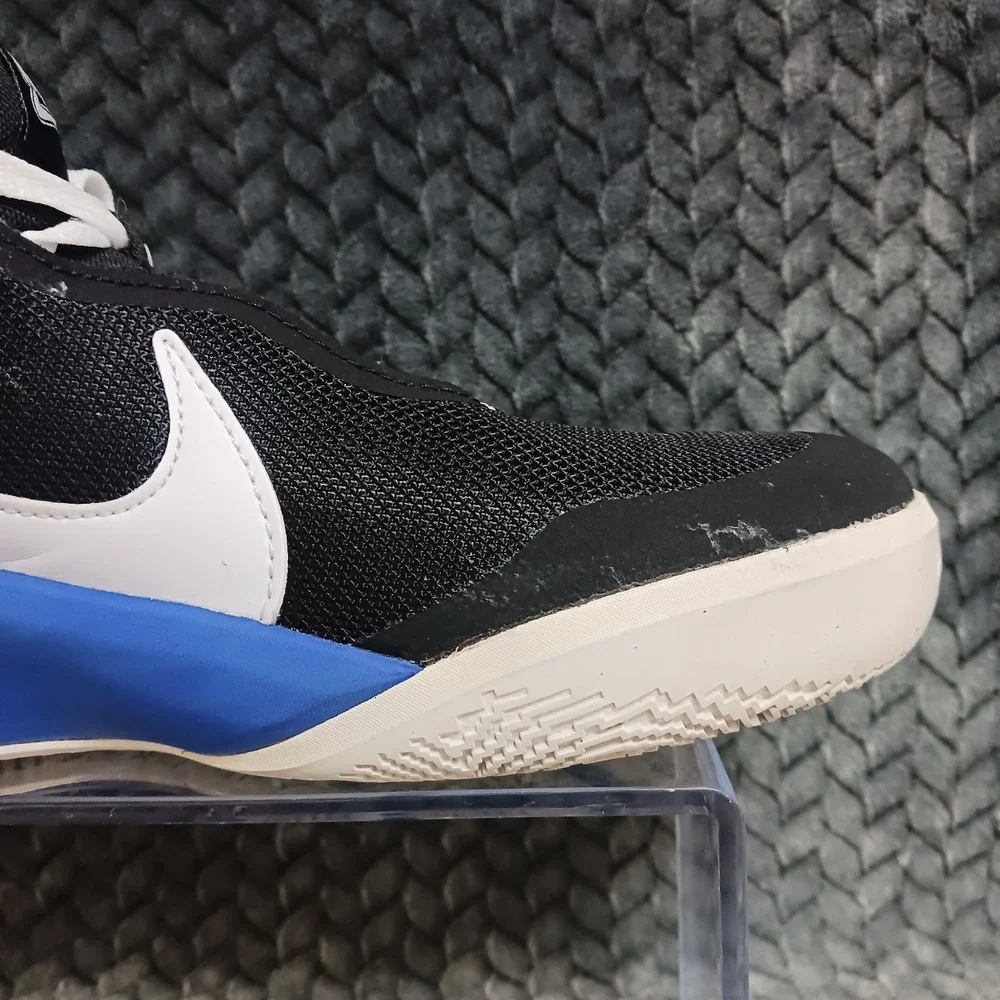 Nike Team Hustle D10 GS Black Game Royal Youth Basketball Shoes Size 6.5Y